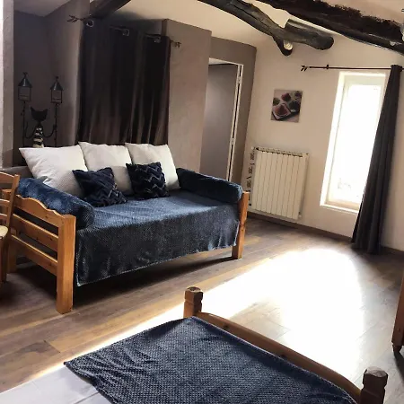 Ombre Bleue Du Figuier, 3* Ailhon