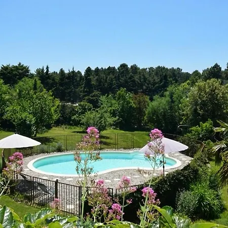 Ombre Bleue Du Figuier, 3* Ailhon