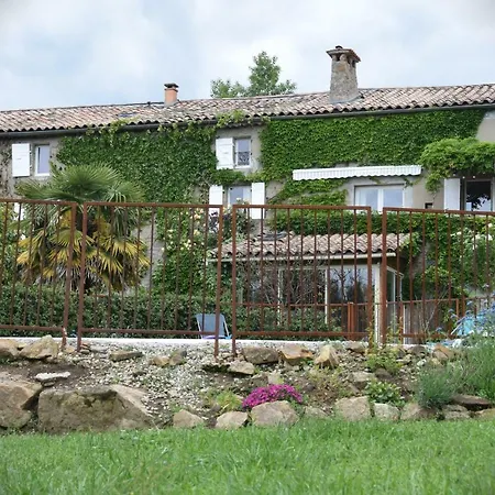 بيت ضيافة Ombre Bleue Du Figuier, Ailhon