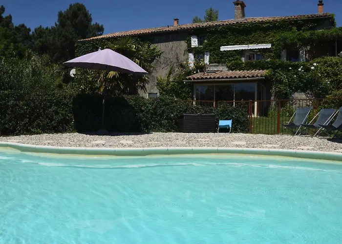 Gasthof Ombre Bleue Du Figuier,